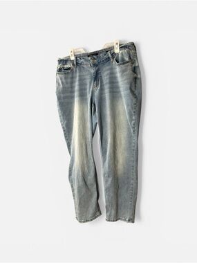 Judy Blue Womens Plus Boyfriend Fit Straight Leg Light Wash Denim Jeans 18W